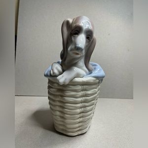 Llardo Dog In The Basket 1128 Retired Fine Porcelain Statue Juan Huerta 1971-85